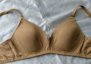 brand new (Amante)Comfortable Everyday Bra