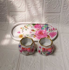 Decorative Planter Set with Tray