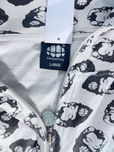 Stylish Printed Zip-Up Hoodie