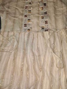 Elegant White Kurta with Pom-Pom Trim