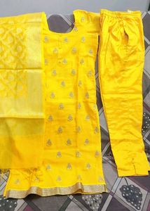 Beautiful Yellow Kurta Pent Set
