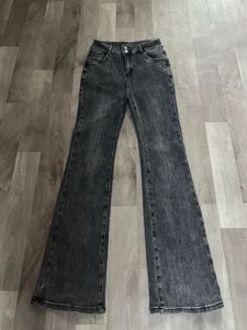 Flared Jeans