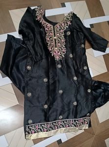 Pakistani  Suit