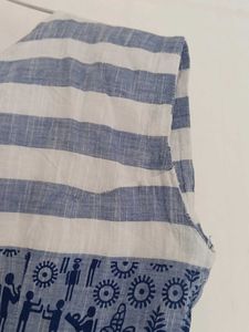 Unique Blue &amp; White Gymnastic Print Top