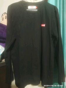 Used Full Sleeves Cotton Tshirt