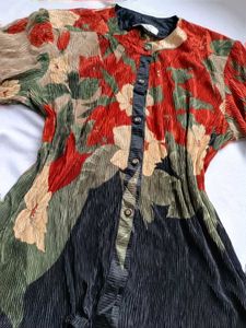 Vintage Floral Pleated Tunic Top