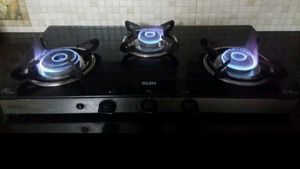 Glen 3 Burner Gas Stove automatic