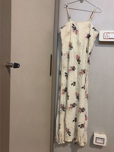 Lightweight Floral Print Midi Dress