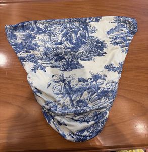 Uptownie w/b floral design top