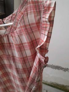 Aesthetic women pink checkTop