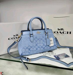 COACH**MEDIUM DARCIE CARRYALL BAG*WD box