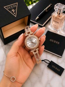 GUESS Women's  Watch rakhi offer