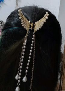 Pearl Dangle Hair Claw