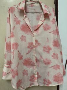 Chic Floral Print Button-Up Shirt