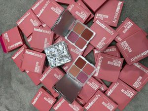 Huda Beauty Blush Filter Palette