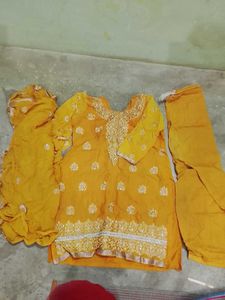 Beautiful Teal Embroidered Kurta Set