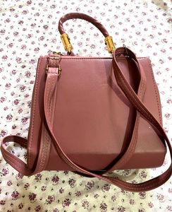 Chic Pink Handbag with Bow Detail