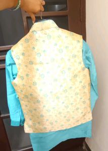 Men's Ethnic Kurta with Nehru Jacket