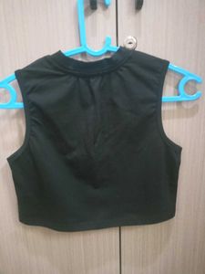 Sleek Black Sleeveless Crop Top