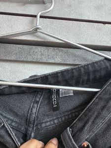Divided H&amp;M Stylish Wide-Legged Charcoal Jeans