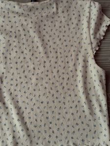 Cute Floral Ribbed Top