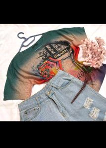 Chic Graphic Print T-Shirt