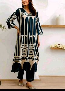Elegant Geometric Print Kurta Set