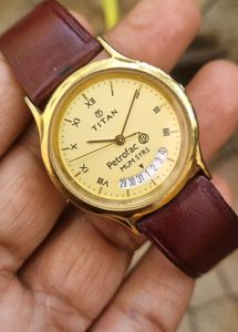 Titan Smiley dial Petrofac Analog Watch