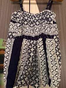 Chic Navy &amp; White Embroidered Blouse