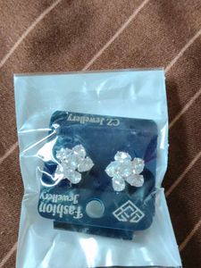 Sparkling Flower Stud Earrings