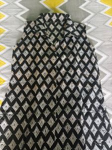 Sleeveless Black Diamond Print Kurta