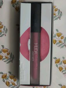 Huda Beauty Liquid matte lipstick