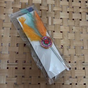 Feather & Flower Tilak Applicator (2)