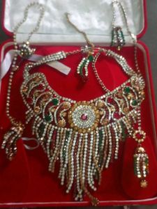 Exquisite Indian Bridal Jewellery Set