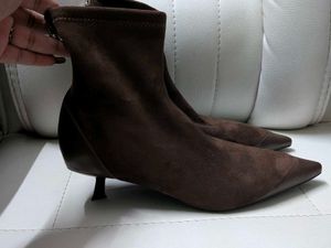 Chic Pointed toe Brown Ankle Boots