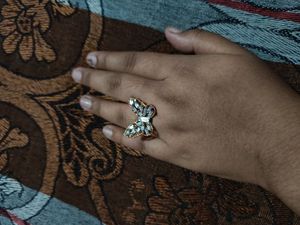 Sparkling Butterfly Ring