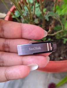 SanDisk Bootable Pendrive (win 7,8,10,11/ chrome f