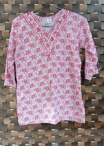 💗pink printed short kurti