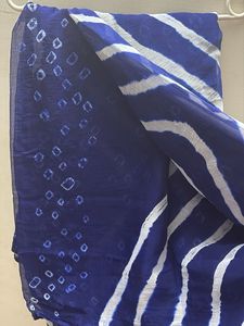 Bandhani Dupatta - Blue &amp; White