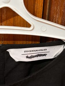 batwing style Chic Black Cropped Top