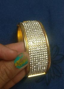 Sparkling Rhinestone Bangle