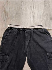 Sc9828 Q-Rious cargo jeans waist 26-28 inches