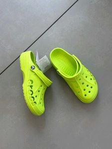 *CROCS*