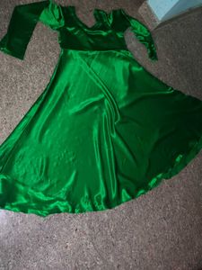 Elegant Emerald Green Gown