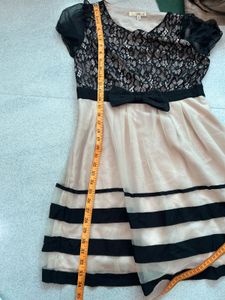 Elegant Lace &amp; Tulle Midi Dress