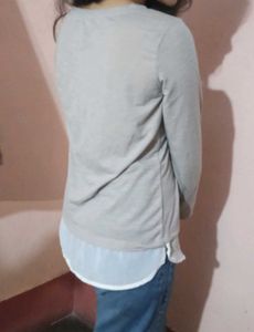 grey-white full sleeved top for causual outings an