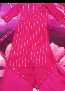 New/ Unused Straight Kurti With Dupatta Bottomwear