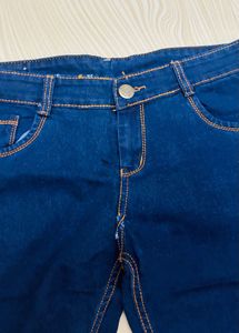 Dark Wash Capri Jeans