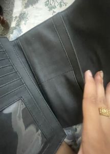 BAGGIT Black Buckle Wallet