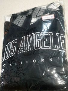 Black Los Angeles Graphic top 12-14 y no 28